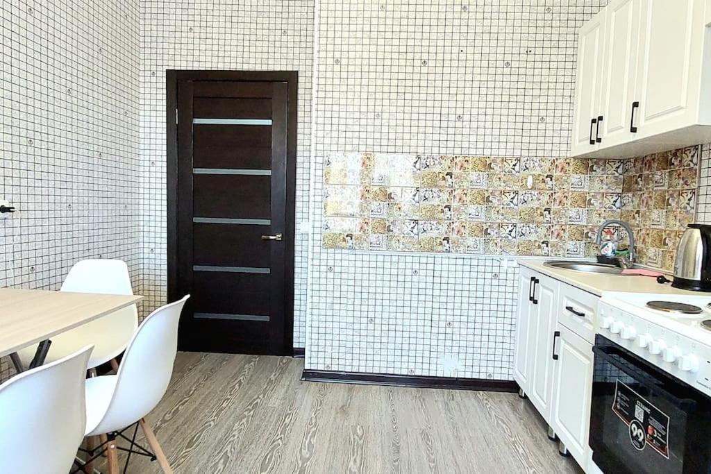 Apartamento Аэропорт 15 Минут Экспо Бульвар Astaná Exterior foto